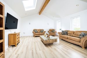 Photo 17- click for photo gallery